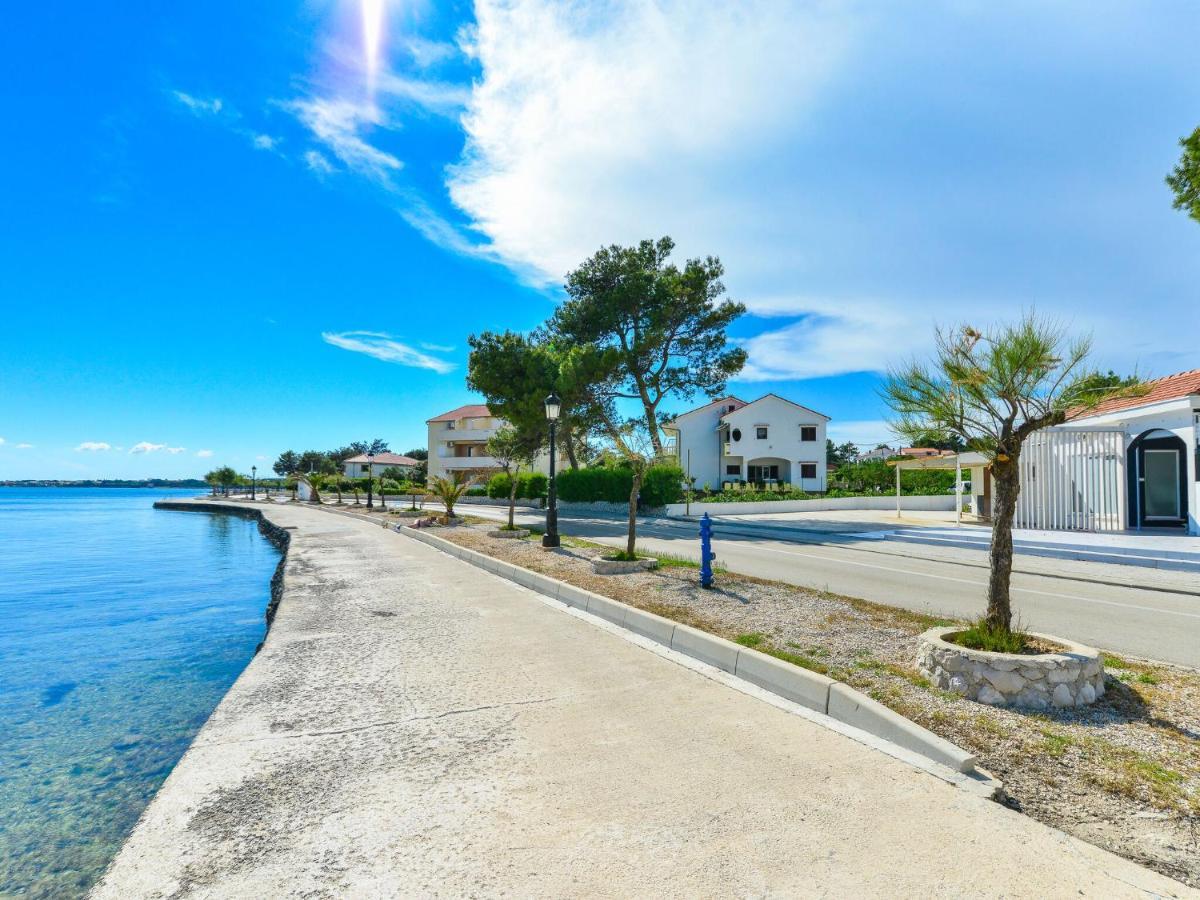Apartments In House Liveric, In Vir At The Beach Exterior photo